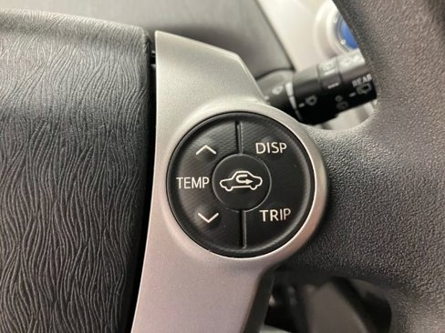 Used 2012 Toyota Prius V Five image 27