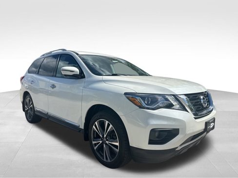 Used 2020 Nissan Pathfinder Platinum image 5