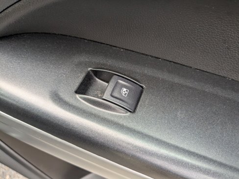 Used 2022 Chevrolet Colorado LT w/ LT Convenience Package image 35