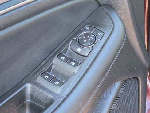 Used 2021 Ford Edge SEL w/ Convenience Package image 22