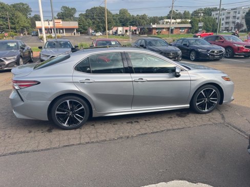 Used 2019 Toyota Camry XSE image 18