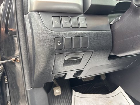 Used 2018 Toyota Highlander XLE image 26