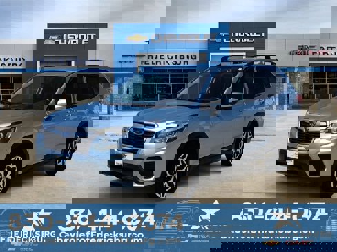 Used 2020 Subaru Forester Premium image 1