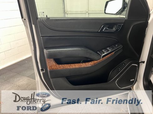 Used 2015 Chevrolet Suburban LTZ image 25