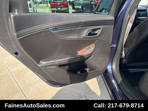 Used 2015 Chevrolet Impala LT w/ Convenience Package image 52
