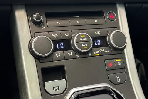 Used 2015 Land Rover Range Rover Evoque Pure Plus image 16