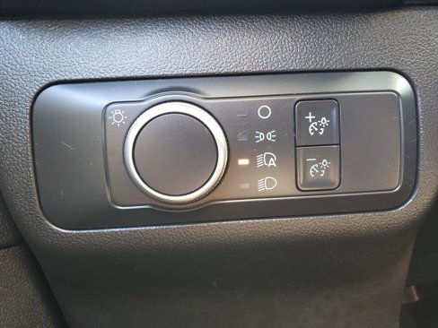 Used 2022 Ford Escape SE image 22