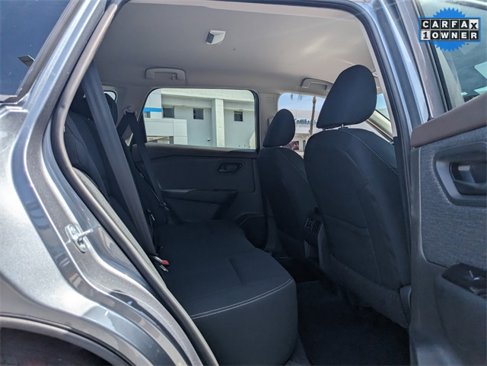 Used 2023 Nissan Rogue S image 14