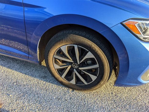 Used 2024 Volkswagen Jetta S image 5