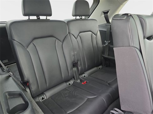 Used 2018 Audi Q7 3.0T Prestige image 16