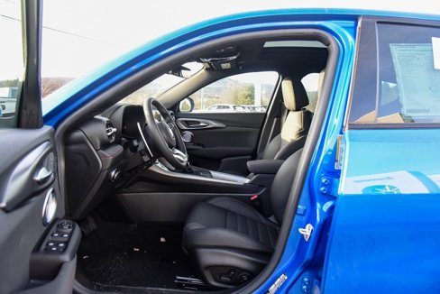 New 2024 Dodge Hornet R/T Plus w/ Tech Pack Plus w/o Parking image 14