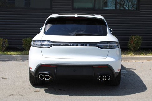 Used 2024 Porsche Macan image 6