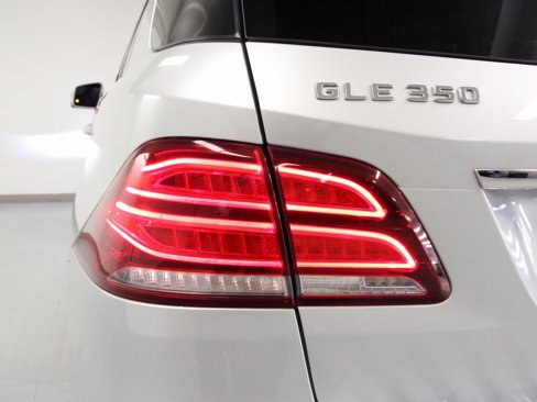 Used 2018 Mercedes-Benz GLE 350 4MATIC image 10