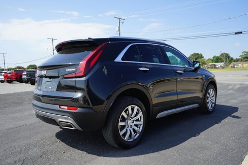 Used 2022 Cadillac XT4 Premium Luxury w/ Safety Alert Package image 5