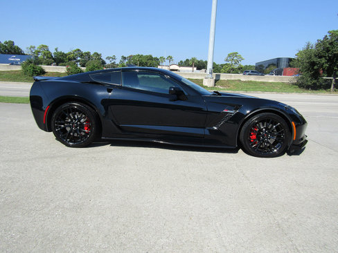 Used 2019 Chevrolet Corvette Z06 w/ Battery Protection Package image 4