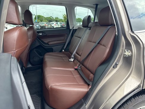 Used 2018 Subaru Forester 2.5i Touring w/ Popular Package #2 image 6