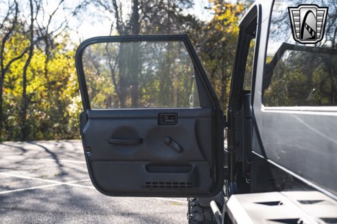 Used 2004 Jeep Wrangler 4WD image 21
