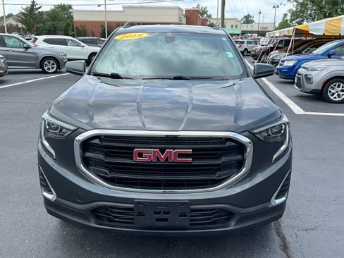 Used 2018 GMC Terrain SLE w/ Driver Convenience Package image 2