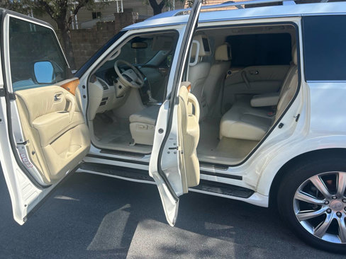 Used 2011 INFINITI QX56 2WD w/ Theater Pkg image 8