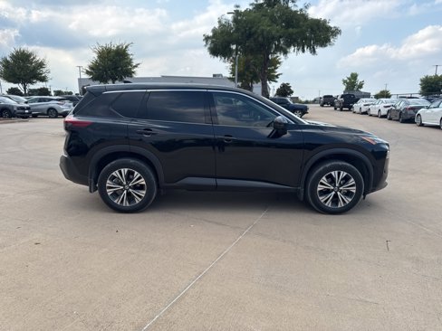 Used 2021 Nissan Rogue SV image 7