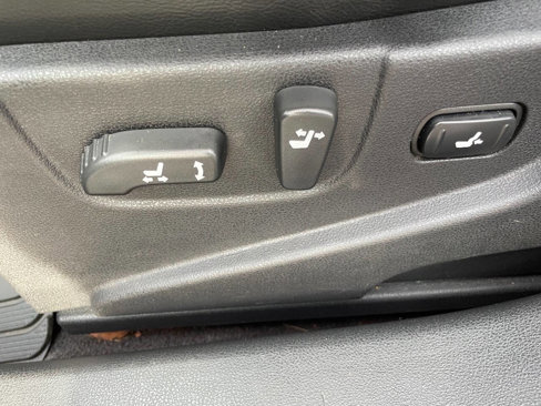 Used 2009 Nissan Rogue SL w/ Premium Pkg image 15