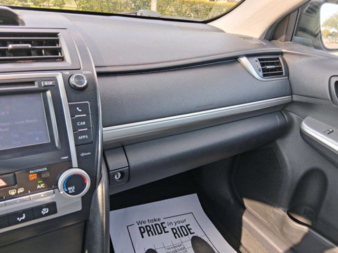Used 2012 Toyota Camry SE image 25
