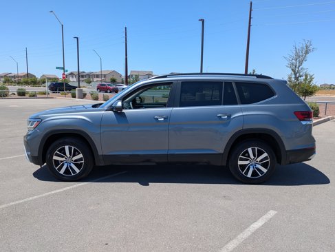Used 2021 Volkswagen Atlas SE image 2