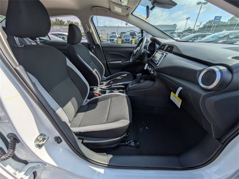 New 2025 Nissan Versa S image 31