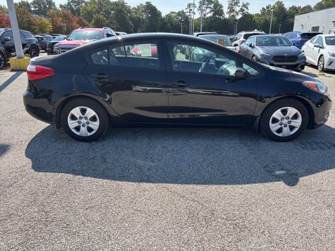 Used 2016 Kia Forte LX image 4