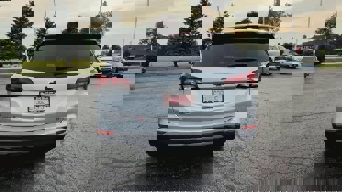 Used 2022 Chevrolet Equinox LT image 46