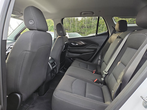 Certified 2022 GMC Terrain SLE w/ Driver Convenience Package image 10