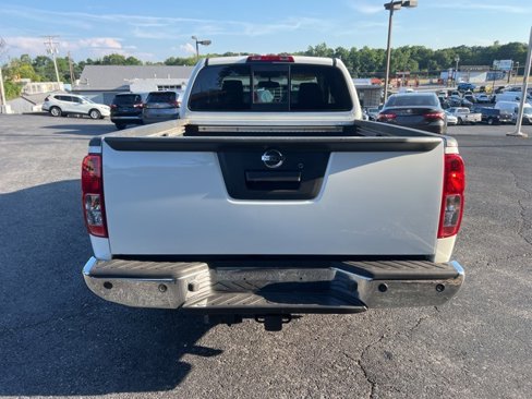 Used 2018 Nissan Frontier SV w/ Value Truck Package image 4