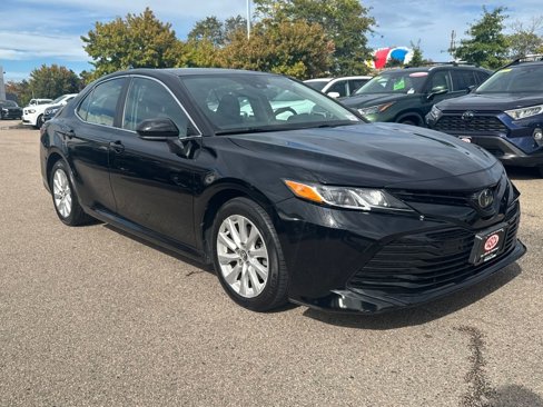 Used 2020 Toyota Camry LE image 13