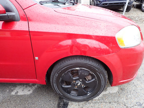 Used 2009 Chevrolet Aveo LT w/ Power and Convenience Package image 10