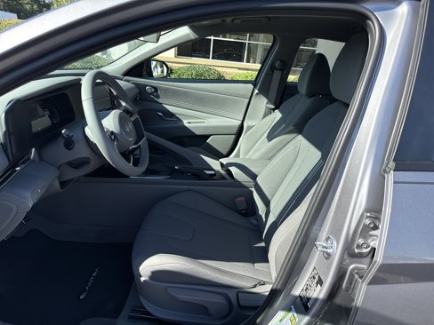 New 2025 Hyundai Elantra Sport image 11