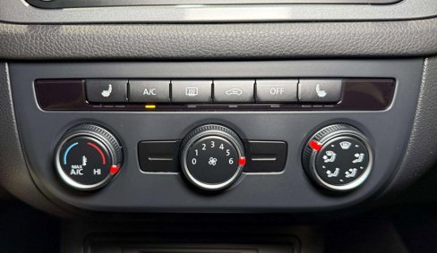 Used 2017 Volkswagen Tiguan S image 7
