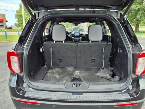 Used 2020 Ford Explorer XLT w/ Equipment Group 202A image 26