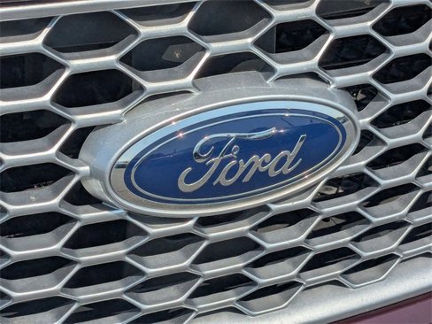 Used 2024 Ford Edge SEL image 10