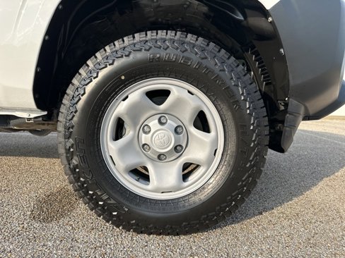 Used 2022 Toyota Tacoma SR image 39