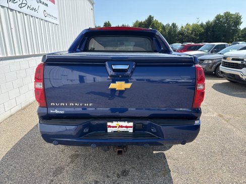 Used 2013 Chevrolet Avalanche LS image 9