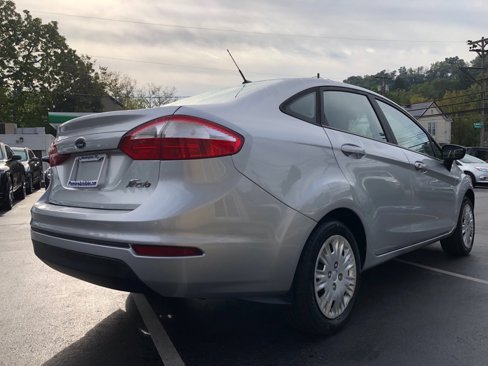 Used 2015 Ford Fiesta S image 5