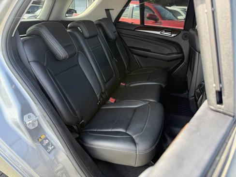 Used 2015 Mercedes-Benz ML 350 4MATIC image 10