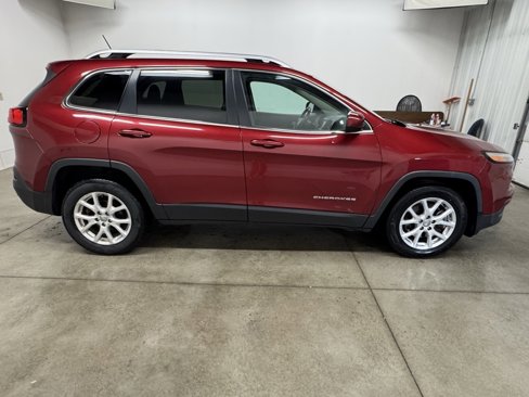 Used 2014 Jeep Cherokee Latitude image 7