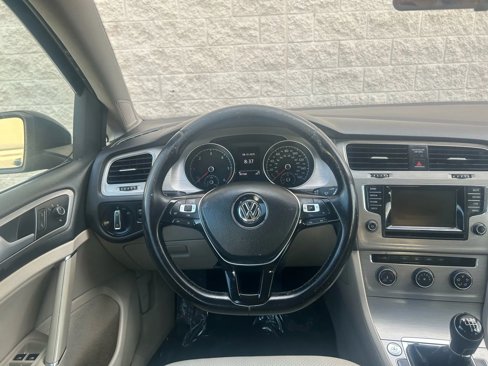 Used 2015 Volkswagen Golf TDI SEL image 22