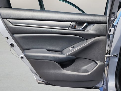 Used 2018 Honda Accord Sport image 25