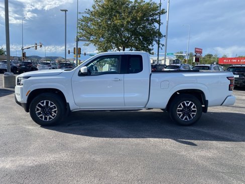 Used 2022 Nissan Frontier SV image 4