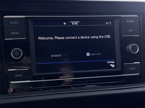 Used 2024 Volkswagen Jetta SE w/ Panoramic Sunroof Package image 18