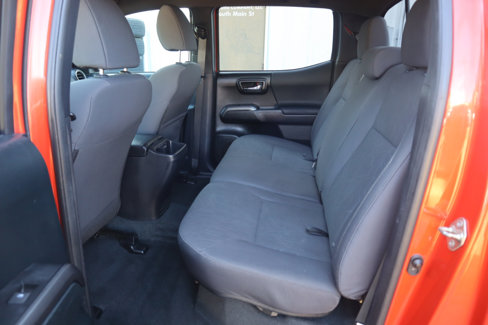 Used 2016 Toyota Tacoma TRD Off-Road image 59