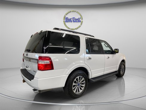 Used 2017 Ford Expedition XLT image 6