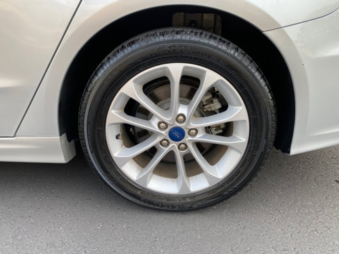 Used 2019 Ford Fusion SE image 19